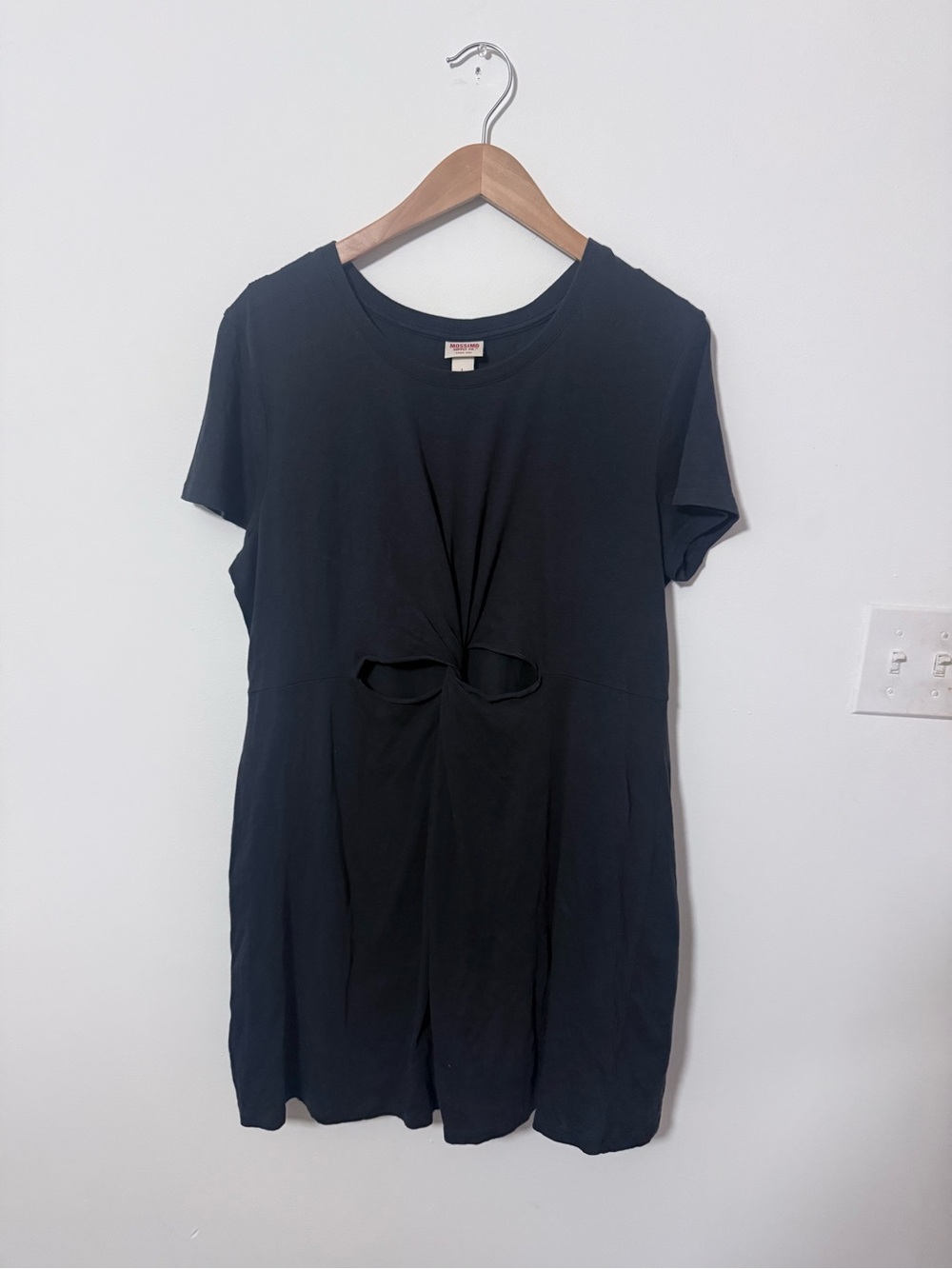 Mossimo Supply Co. Black Short Sleeve Twist Front Tee
